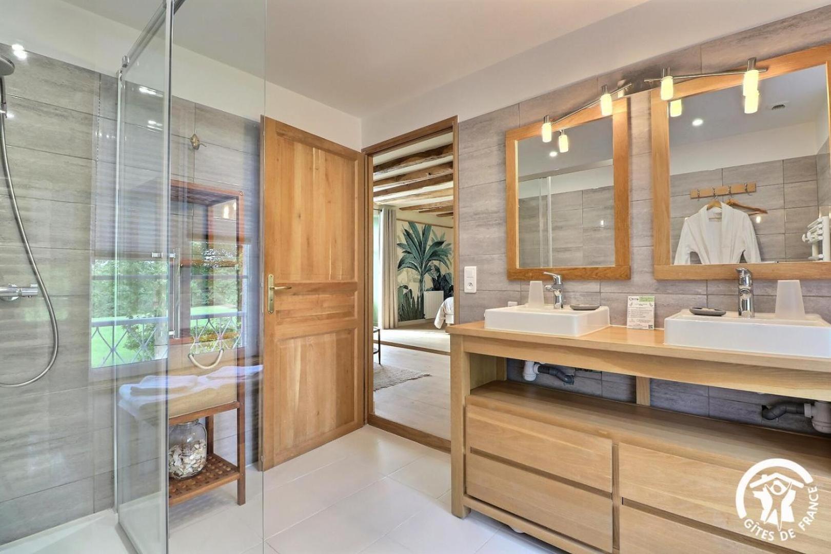 Le Jardin De Quercus Bed & Breakfast Bazouges-la-Perouse Ngoại thất bức ảnh