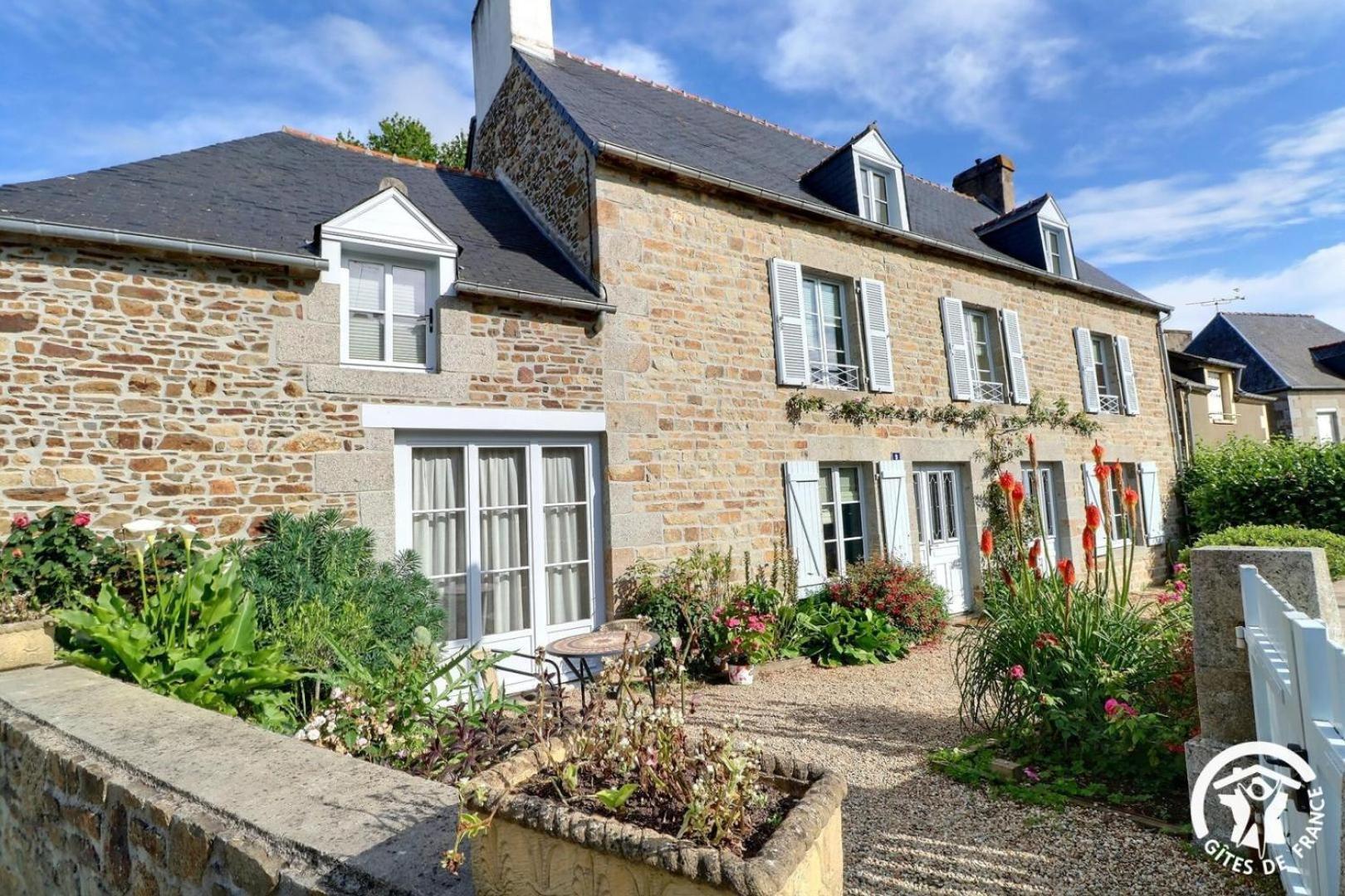 Le Jardin De Quercus Bed & Breakfast Bazouges-la-Perouse Ngoại thất bức ảnh