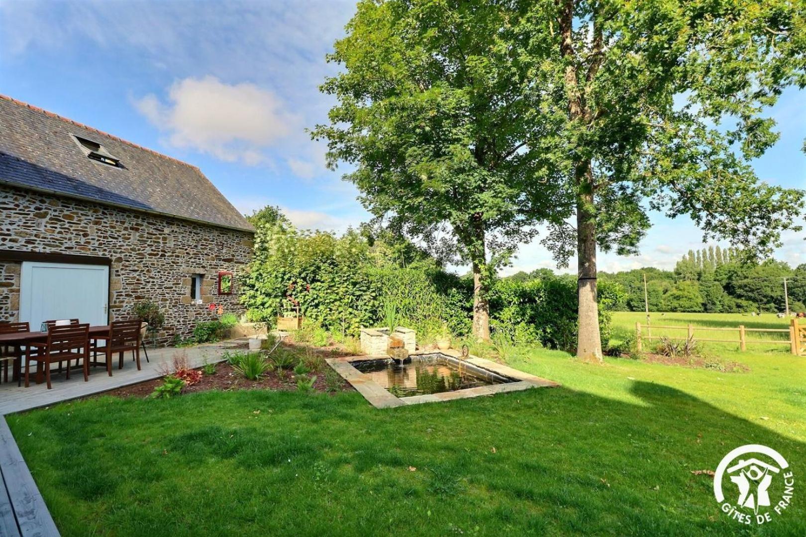 Le Jardin De Quercus Bed & Breakfast Bazouges-la-Perouse Ngoại thất bức ảnh
