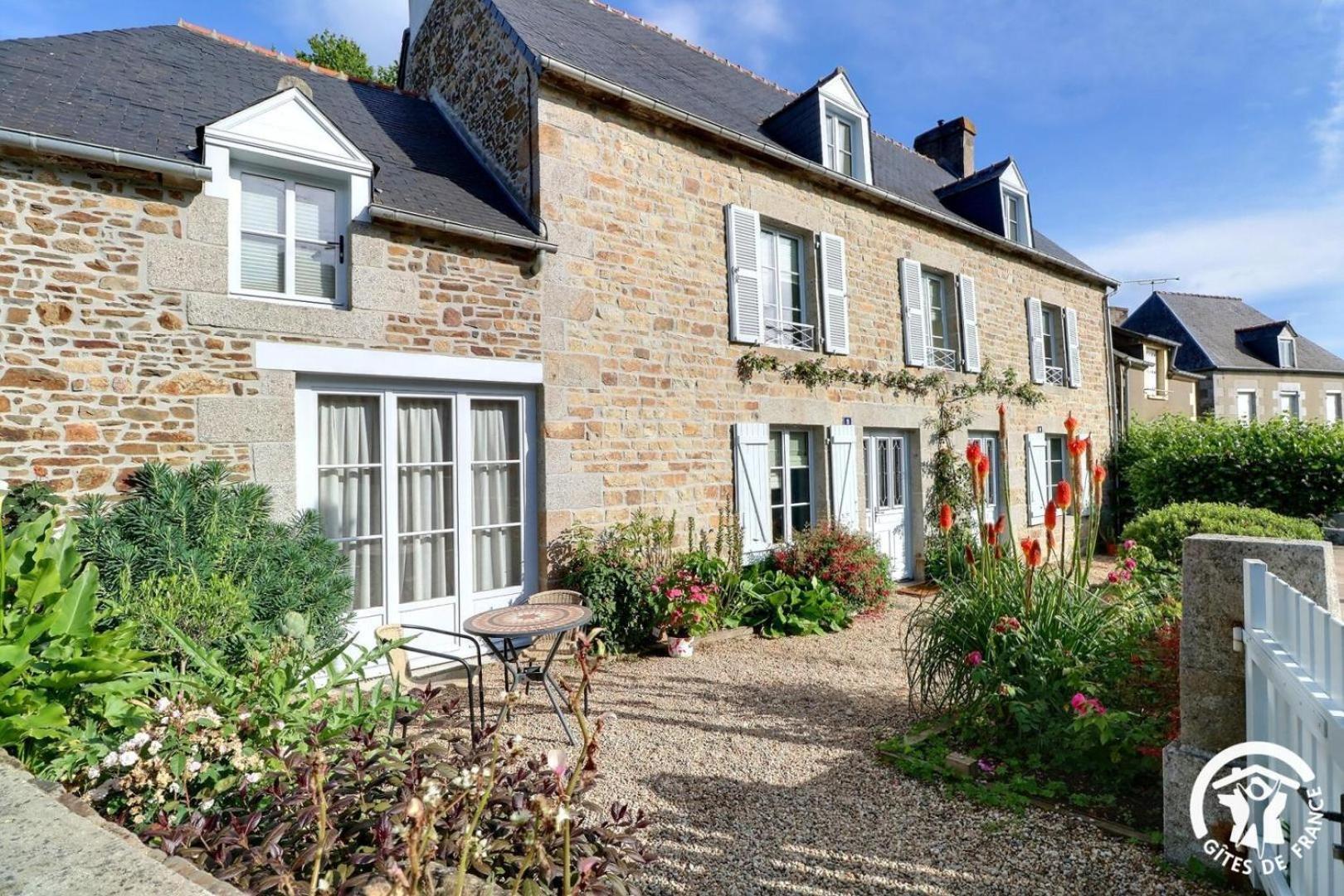 Le Jardin De Quercus Bed & Breakfast Bazouges-la-Perouse Ngoại thất bức ảnh